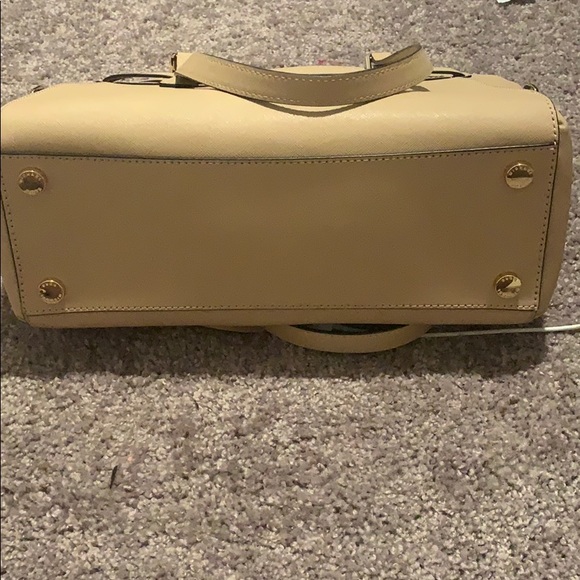 MK beige purse - Picture 3 of 4